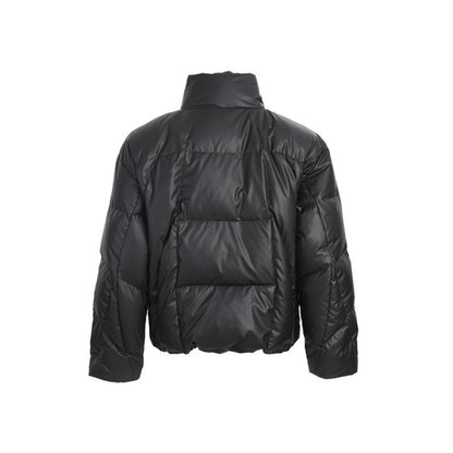 Deconstructed panel warm short puffer